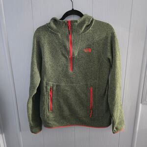 The North Face Fleece Hoodie Size Medium – Olive Green, Outdoor, Cozycore